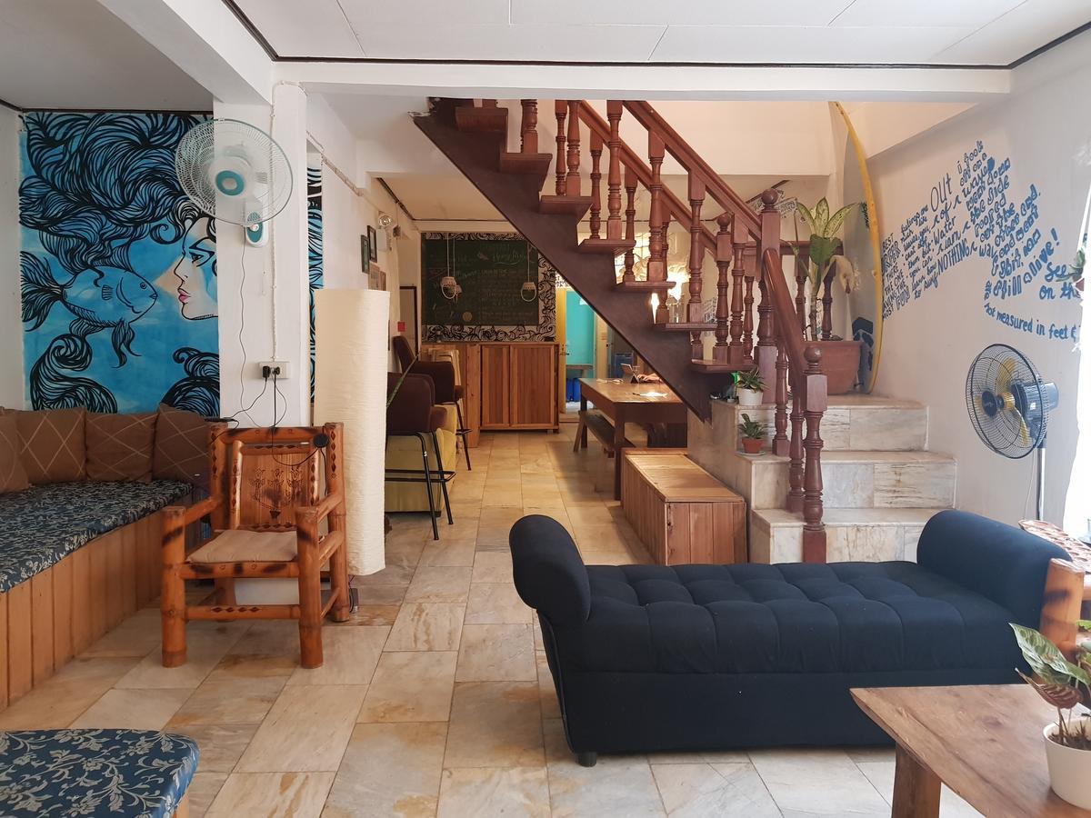 Ostello Go Surfari House Baler Esterno foto