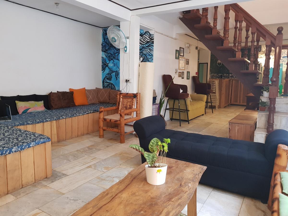 Ostello Go Surfari House Baler Esterno foto